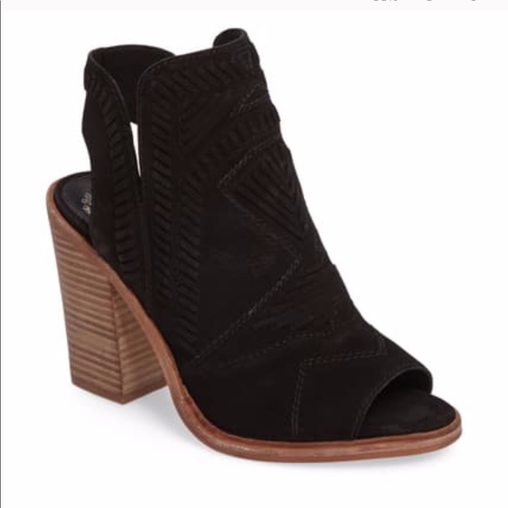 Vince Camuto Karinta shoes